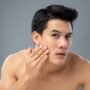 Mengatasi Wajah Berminyak Pria: Tips Efektif dan Solusi Modern