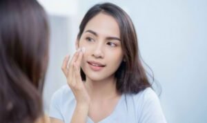 Pelembab untuk Kulit Berminyak, Kunci Perawatan Wajah Sehat