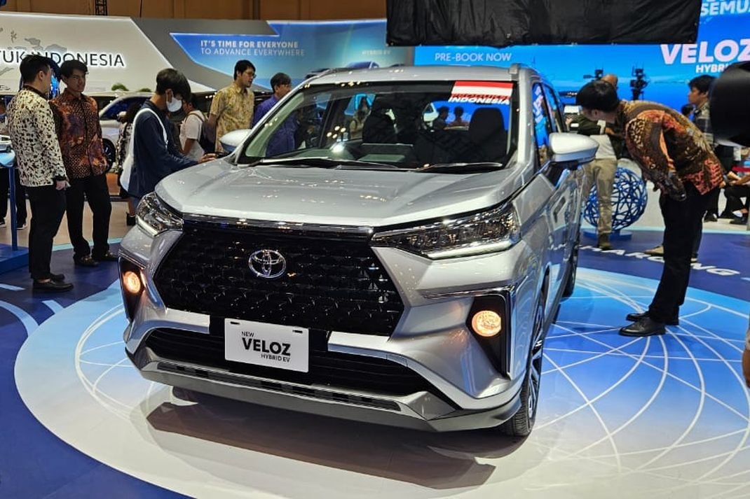 Toyota Veloz Hybrid