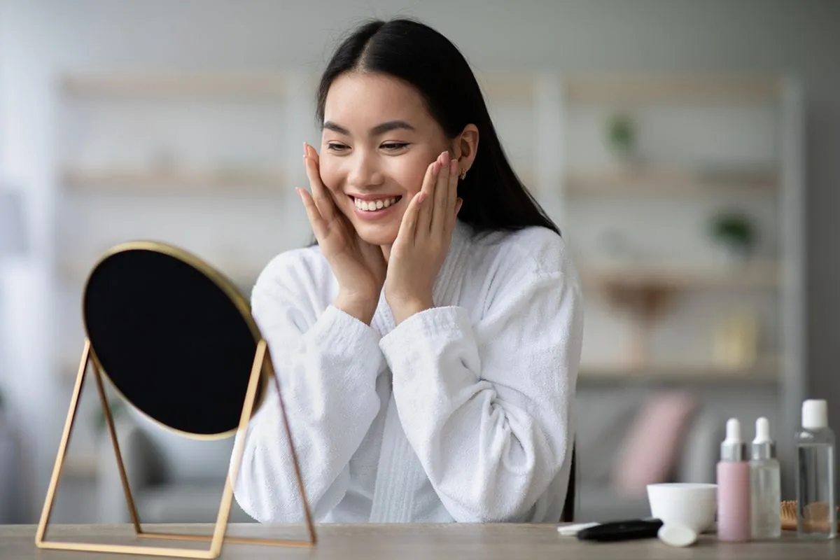 Skincare Multifungsi 2025 yang Praktis dan Efisien